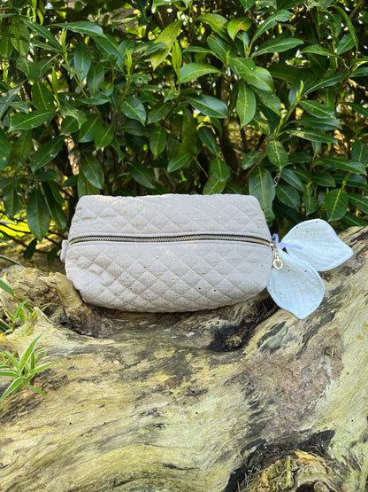 Trousse matelassée taupe et doré